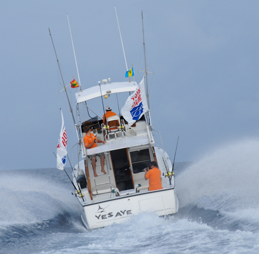 Yes Aye speeds away from camera during bimini start at Barbados tournament