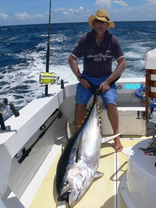 yellowfin tuna caught with True Blue Sportfishing