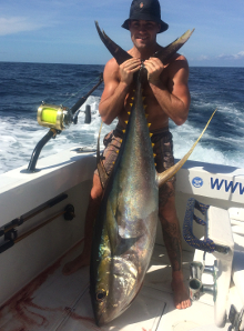 Grenada yellowfin tuna action on Yes Aye