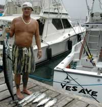 Curtis with his wahoo at GYC dock
